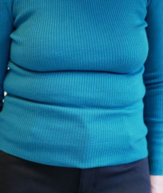 浮き輪肉を落とす簡単な方法は？女性が無理なく続けられるエクササイズを紹介