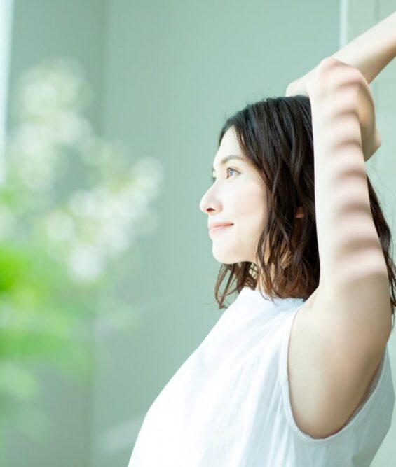 脇のはみ肉の段差を解消して理想のボディーラインを手に入れよう！はみ肉の原因や解消法を紹介