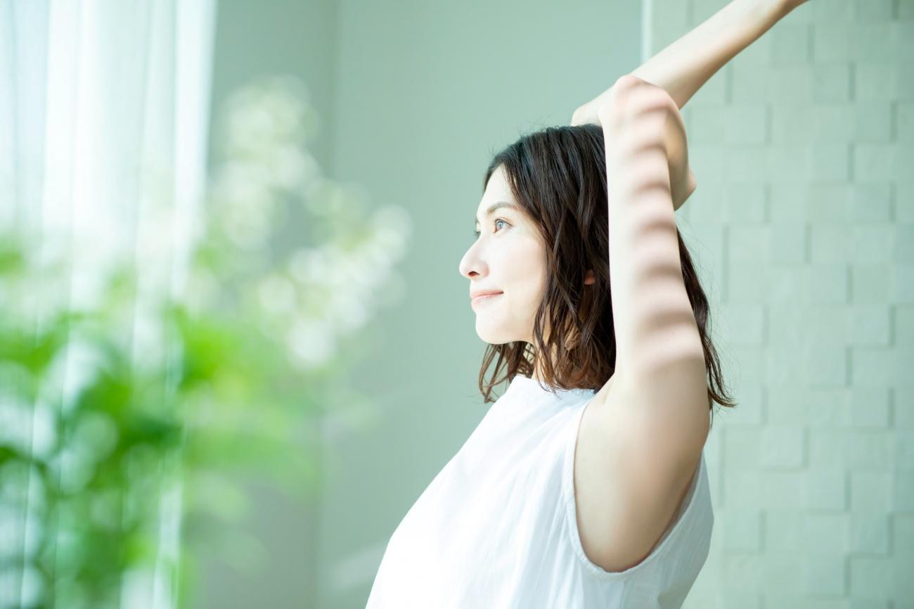 脇のはみ肉の段差を解消して理想のボディーラインを手に入れよう！はみ肉の原因や解消法を紹介